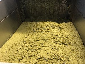 Processing Aids for Olive Oil Extraction: Functions, Benefits and Practical Application 